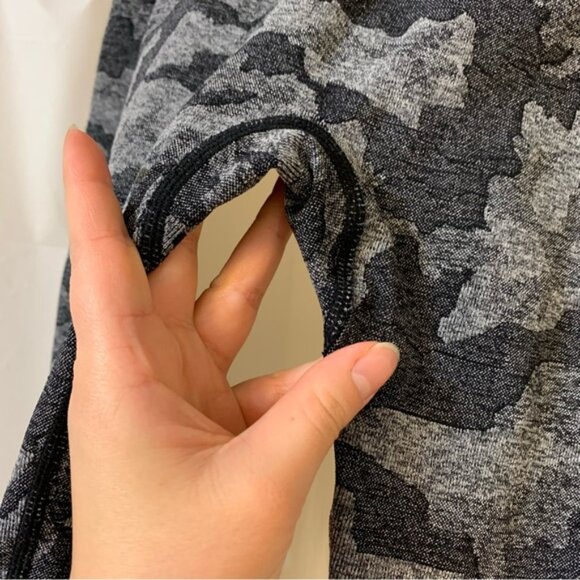 NVGTN Black Camo Seamless Legging Medium - Picture 3 of 6